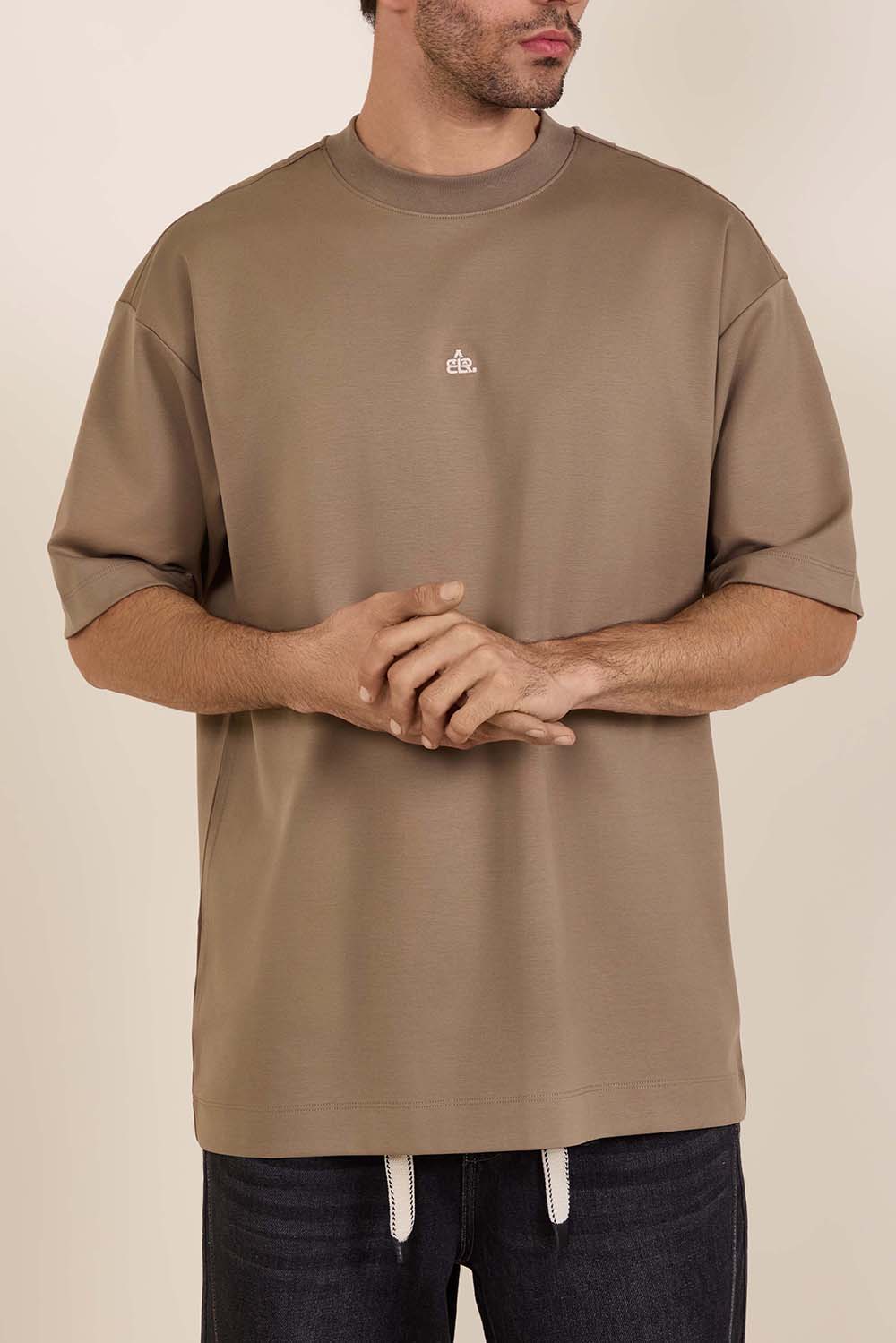 תמונת דוגמן קידמית של חולצת טי