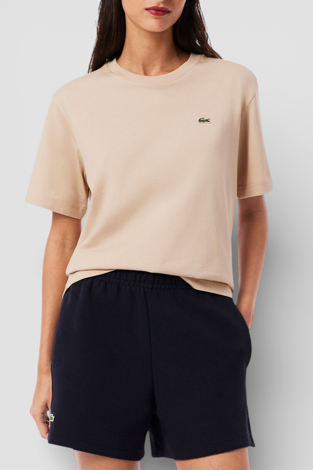 תמונת דוגמן קידמית של חולצת טי