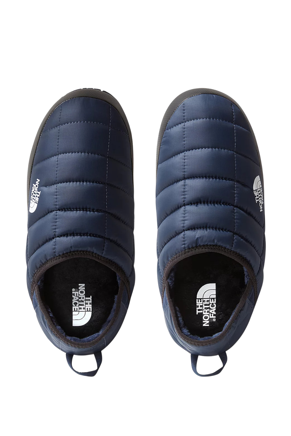 תמונת תקריב של נעלי בית תרמובול