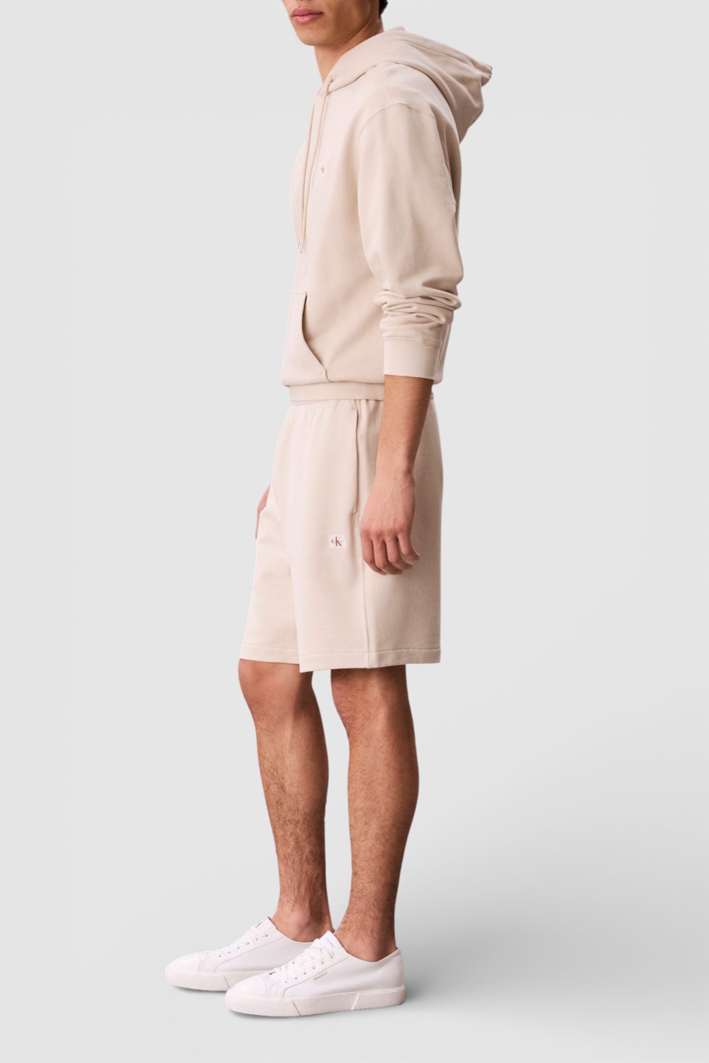 תמונת תקריב דוגמן של מכנסיים קצרים