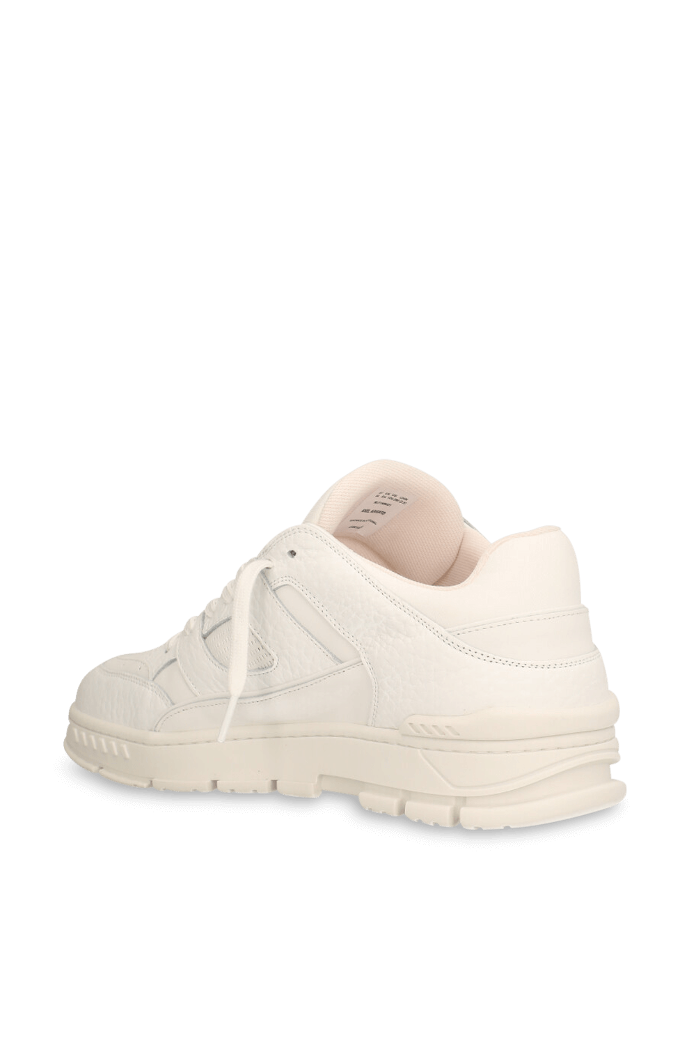 תמונה אחורית של נעלי סניקרס ארייה לו