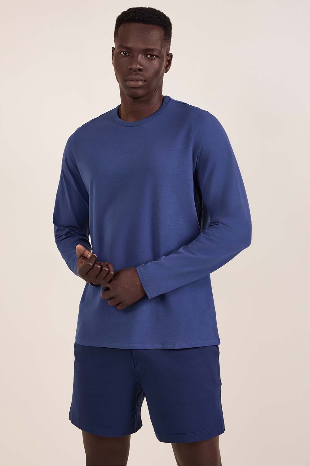 תמונת דוגמן קידמית של Organic Cotton Classic Fit Long Sleeve Shirt