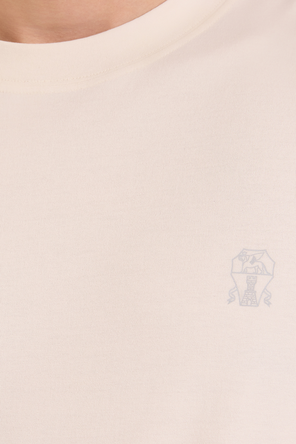 תמונת תקריב דוגמן של חולצת טי