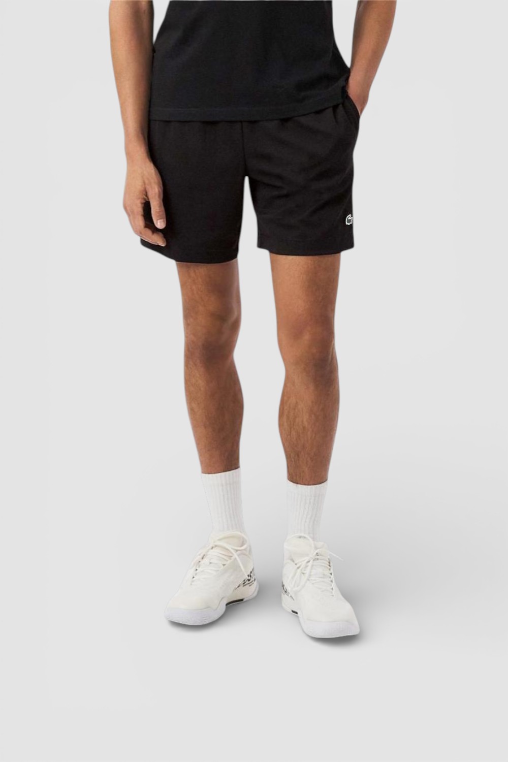 תמונת דוגמן קידמית של מכנסיים קצרים