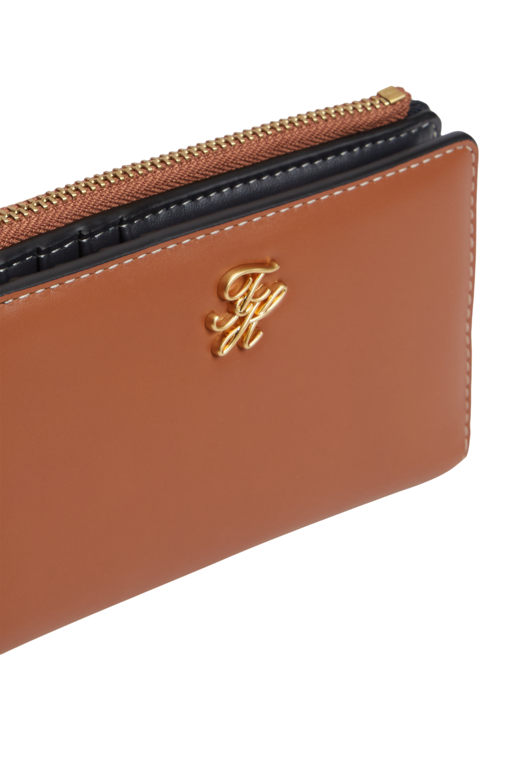 תמונת תקריב של ארנק עור