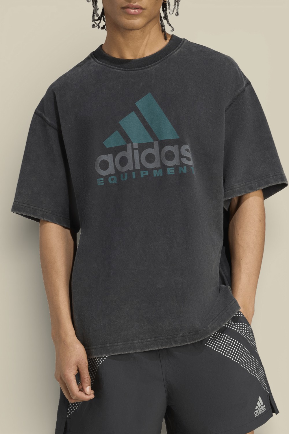 תמונת דוגמן קידמית של חולצת טי