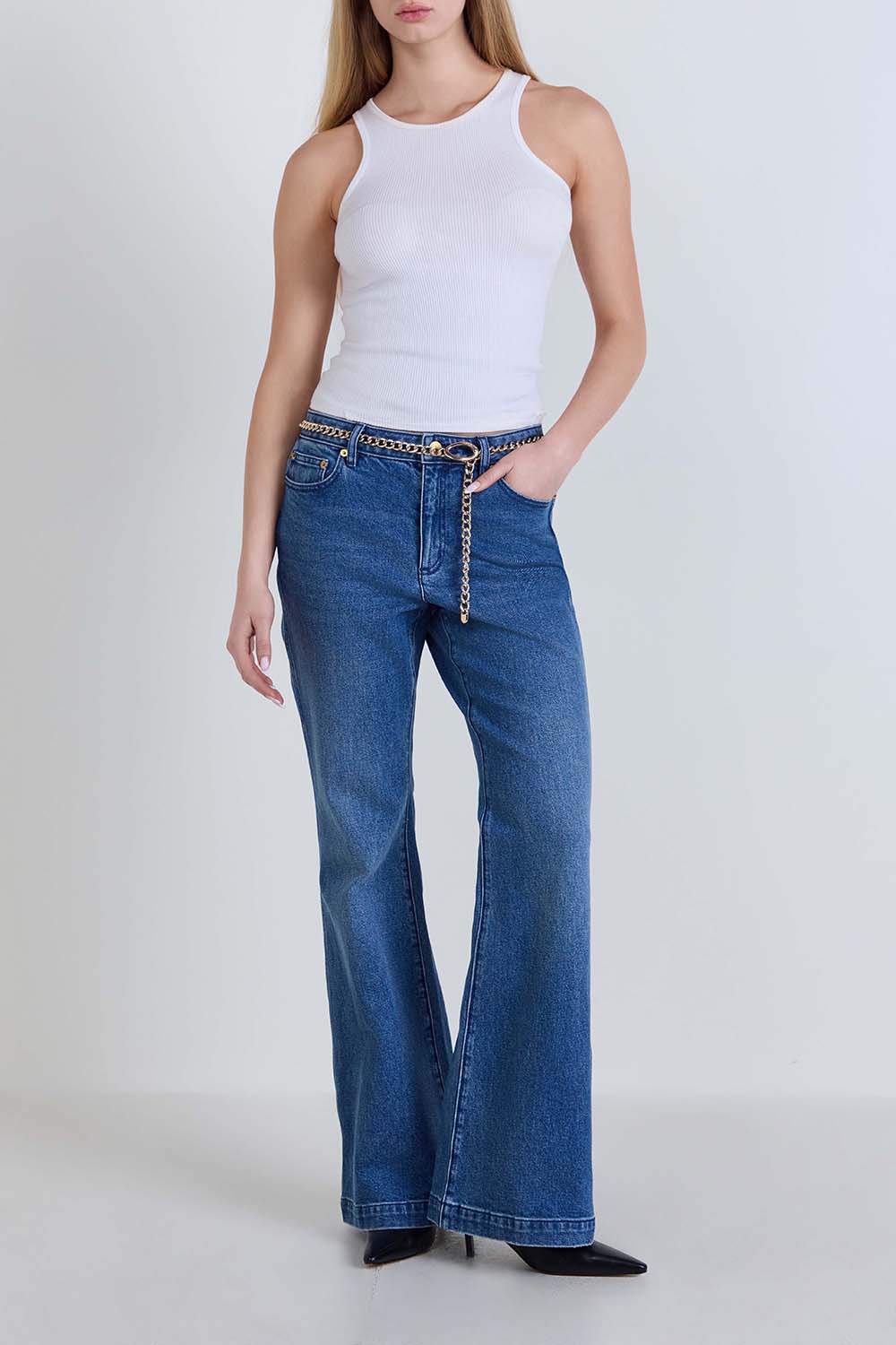 תמונת דוגמן קידמית של חגורה מתכת