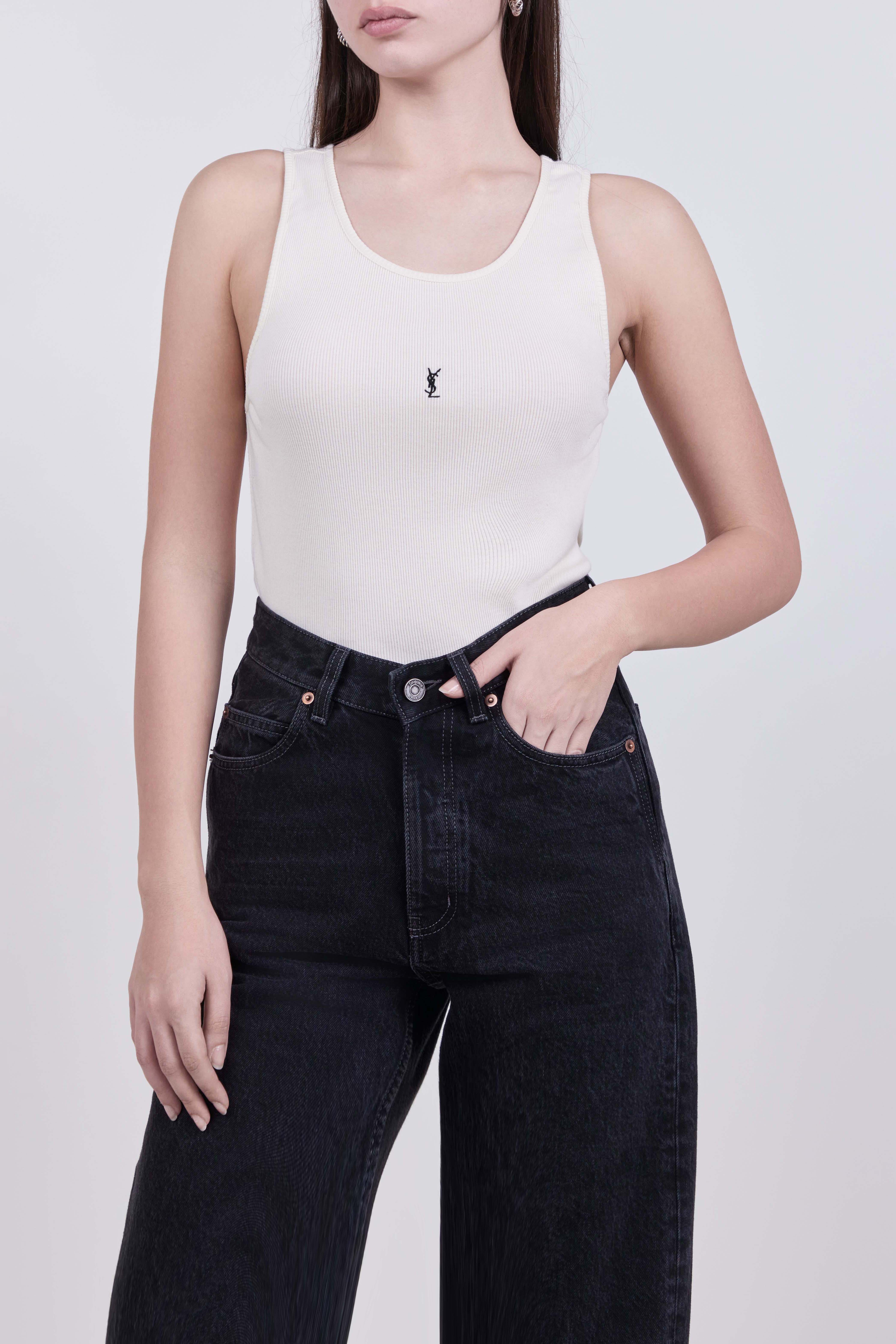 תמונת דוגמן קידמית של גופית ריב