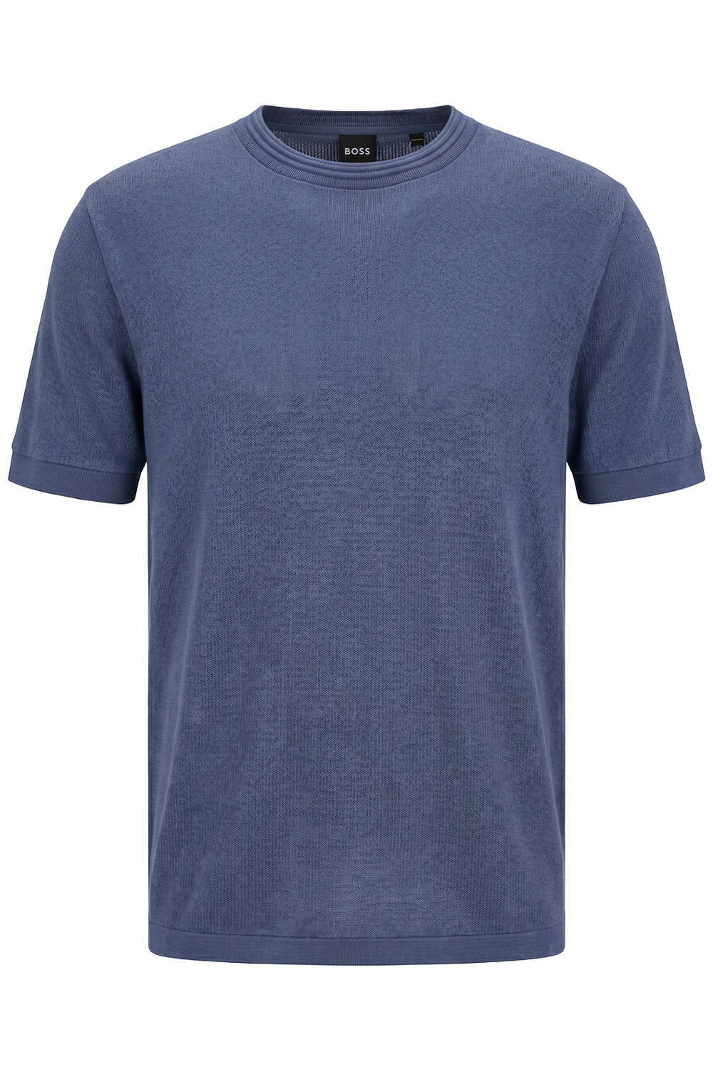 תמונה קידמית של חולצת טי