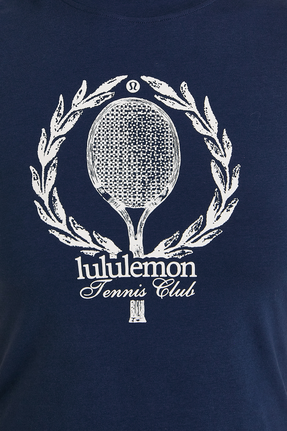תמונת תקריב דוגמן של Organic Cotton Baby Tee Tennis club