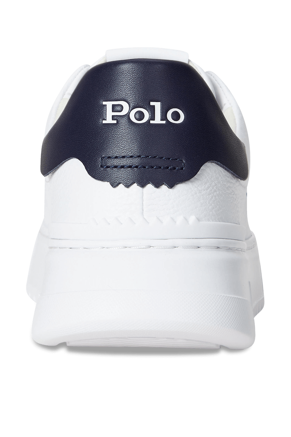 תמונה אחורית של נעלי סניקרס