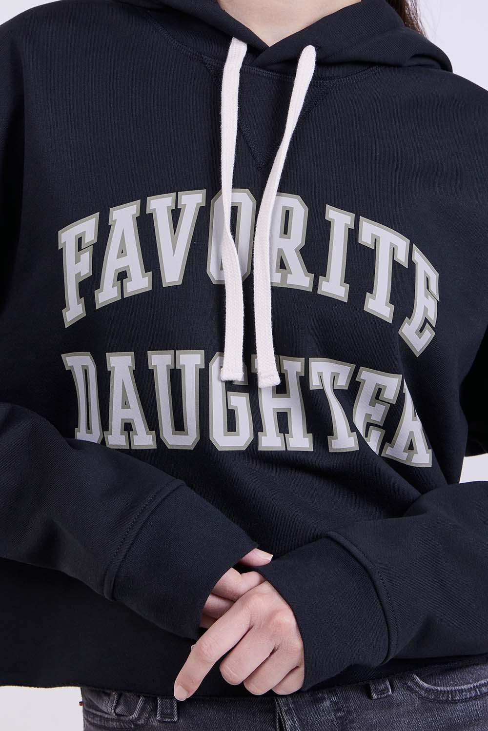 תמונת תקריב דוגמן של קפוצ'ון בגזרת קרופ