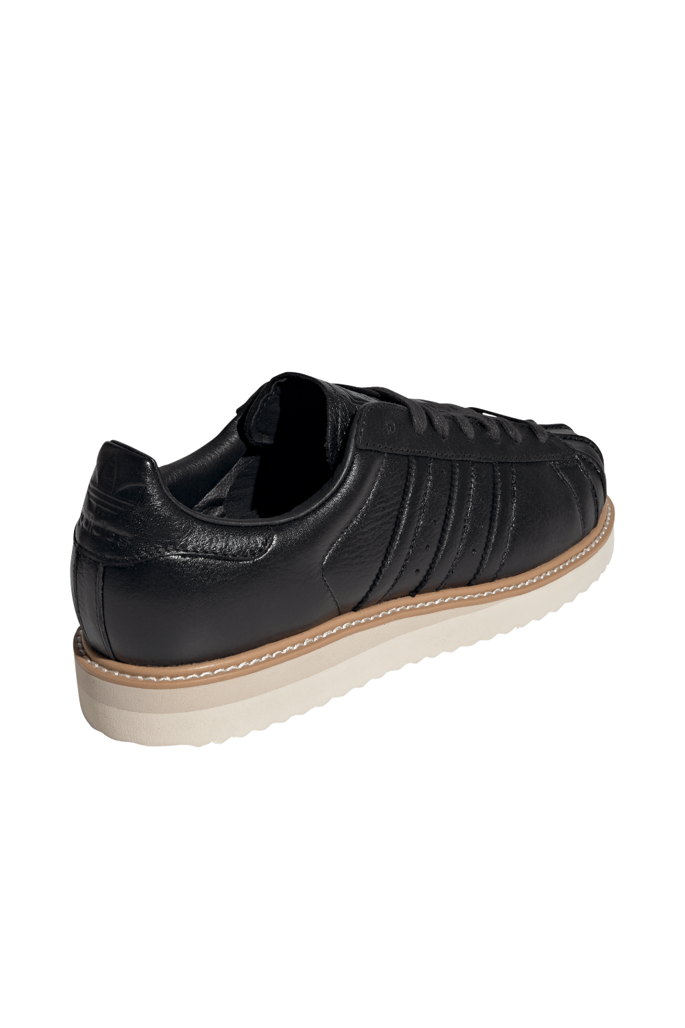 תמונת פנים של נעלי סניקרס סופרסטאר לוקס