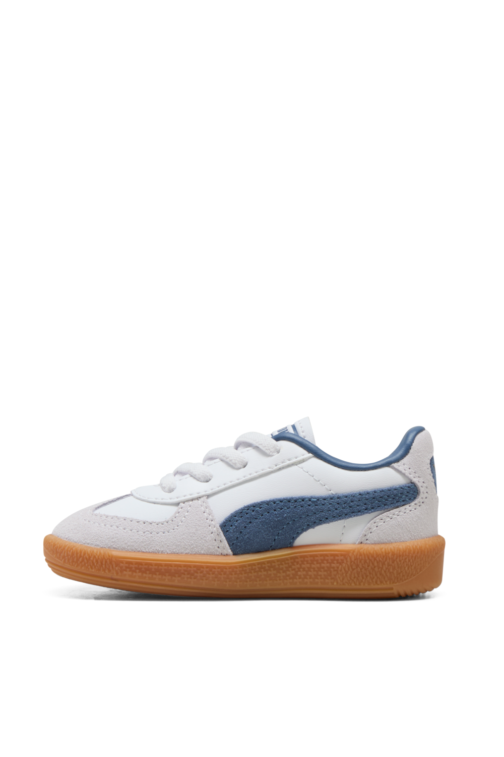 תמונה אחורית של נעלי סניקרס