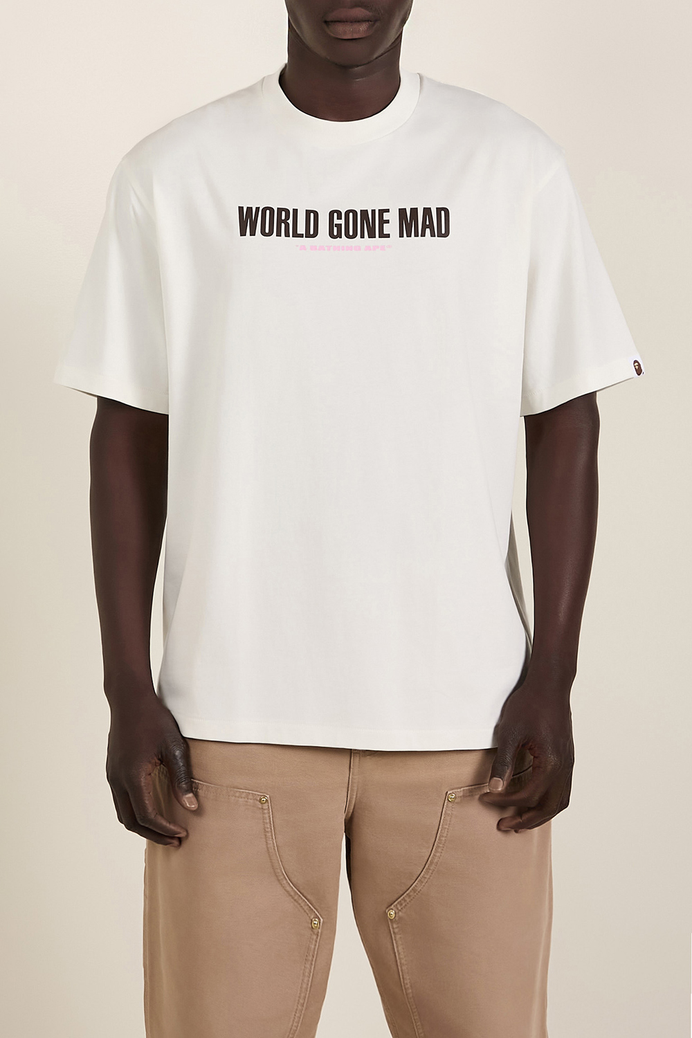 תמונת דוגמן קידמית של חולצת טי