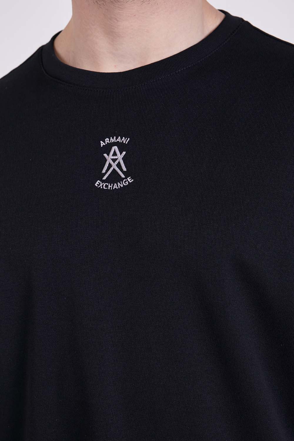 תמונת תקריב דוגמן של חולצת טי