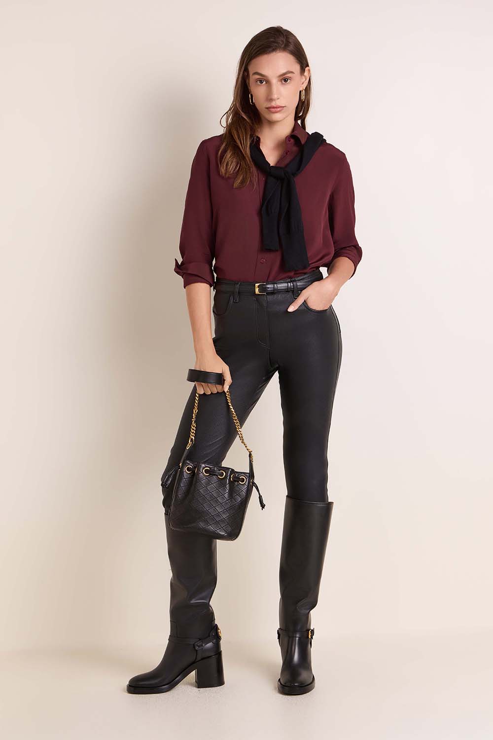 תמונת דוגמן קידמית של תיק באקט סמול