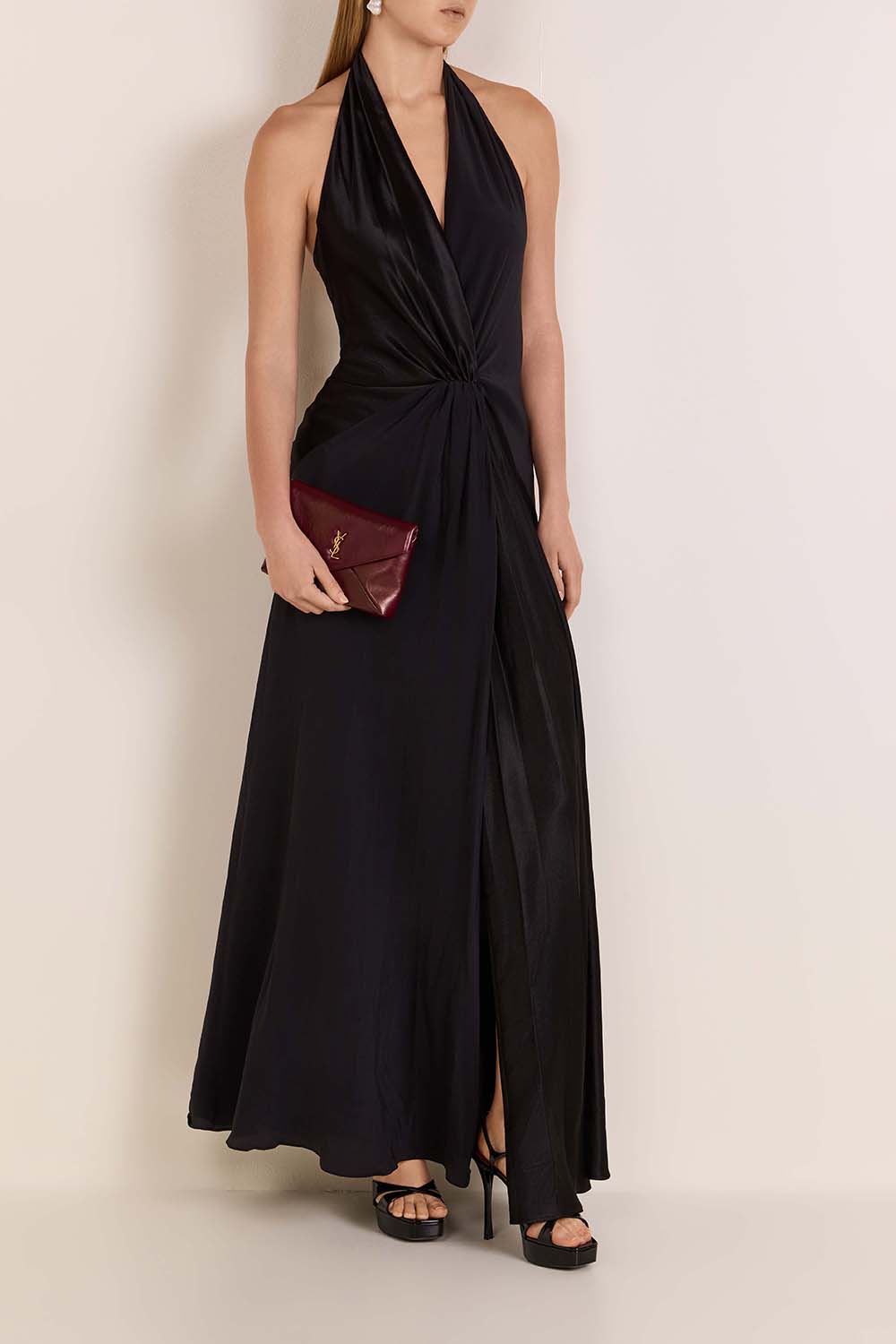 תמונת דוגמן קידמית של סנדלי פלטפורמה