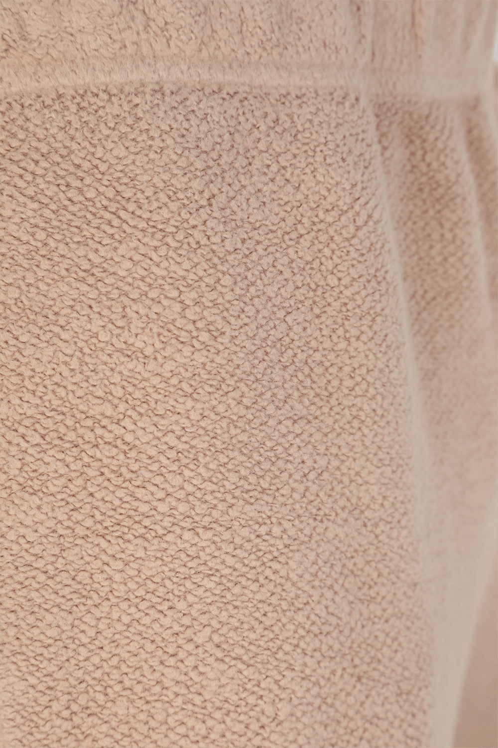 תמונה אחורית של מכנסי טרנינג בגוון ורוד עתיק