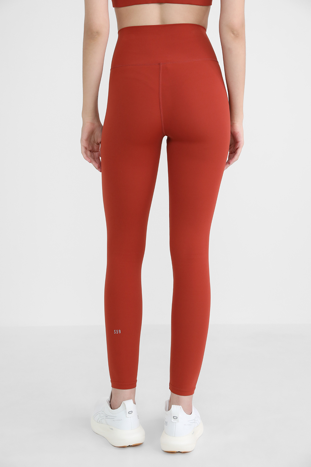 תמונת דוגמן אחורית של מכנסי טייץ גבוהים 7/8