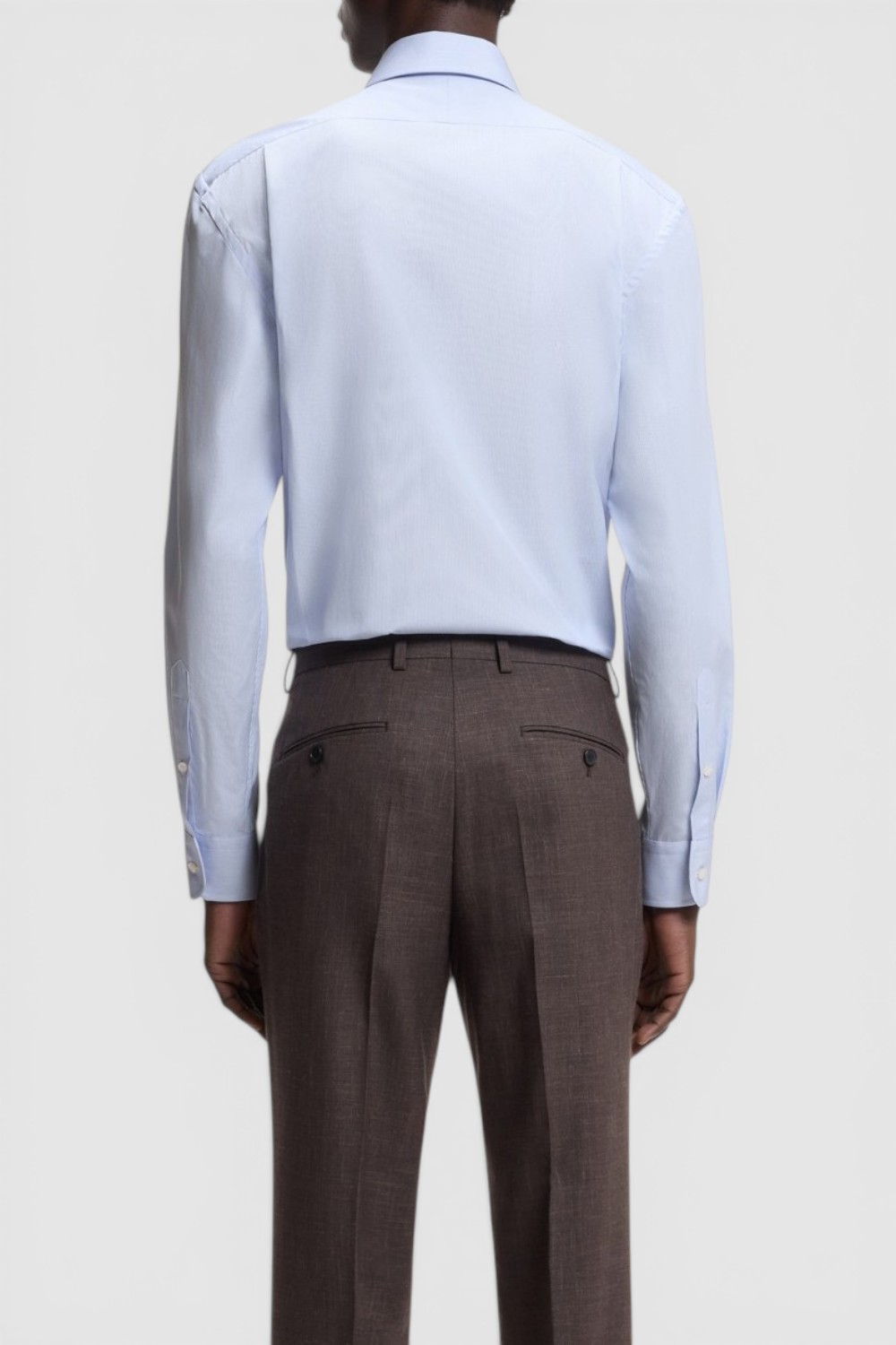 תמונת דוגמן אחורית של חולצה מכופתרת בוס X דיוויד באקהם