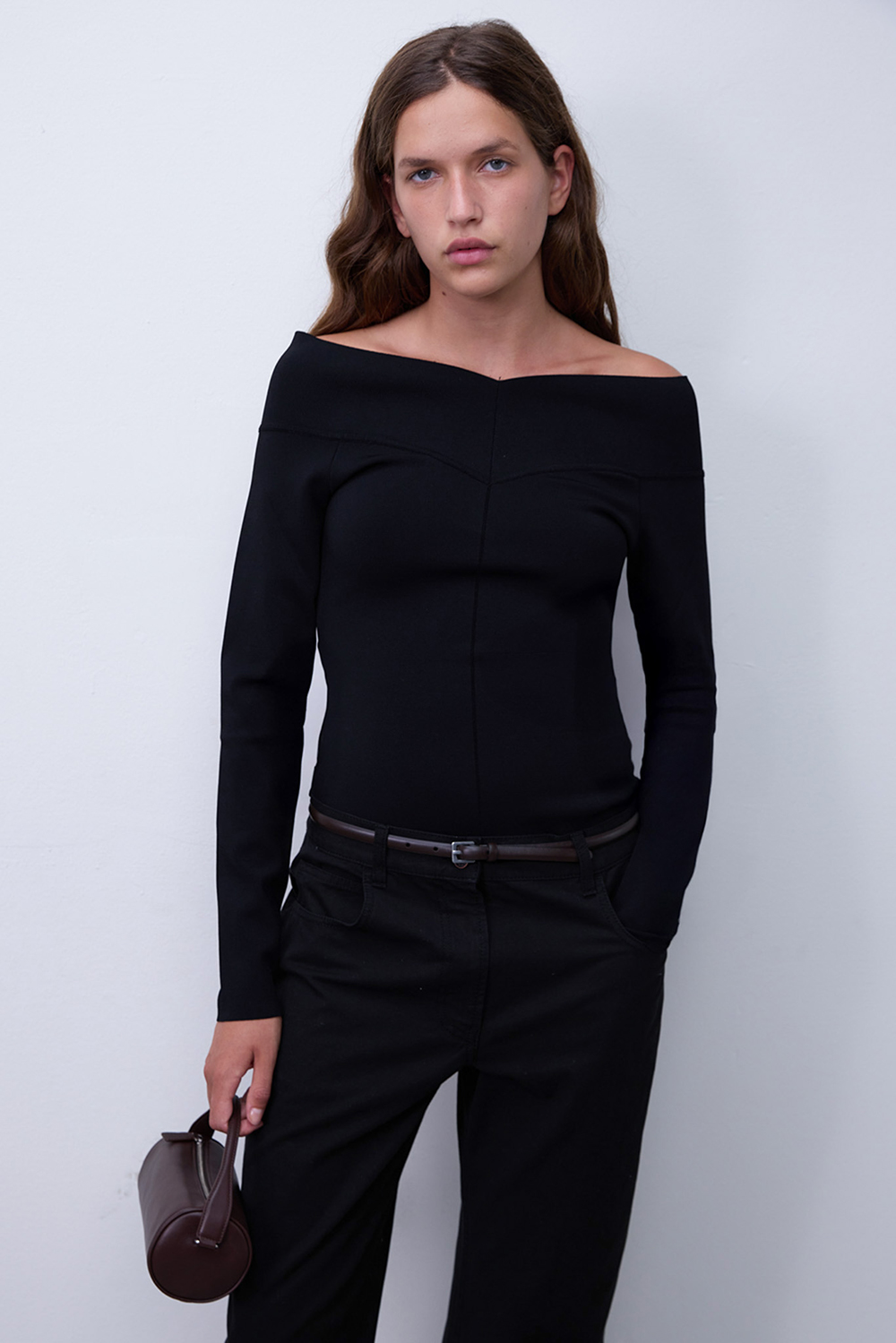 תמונת דוגמן קידמית של חולצת סריג