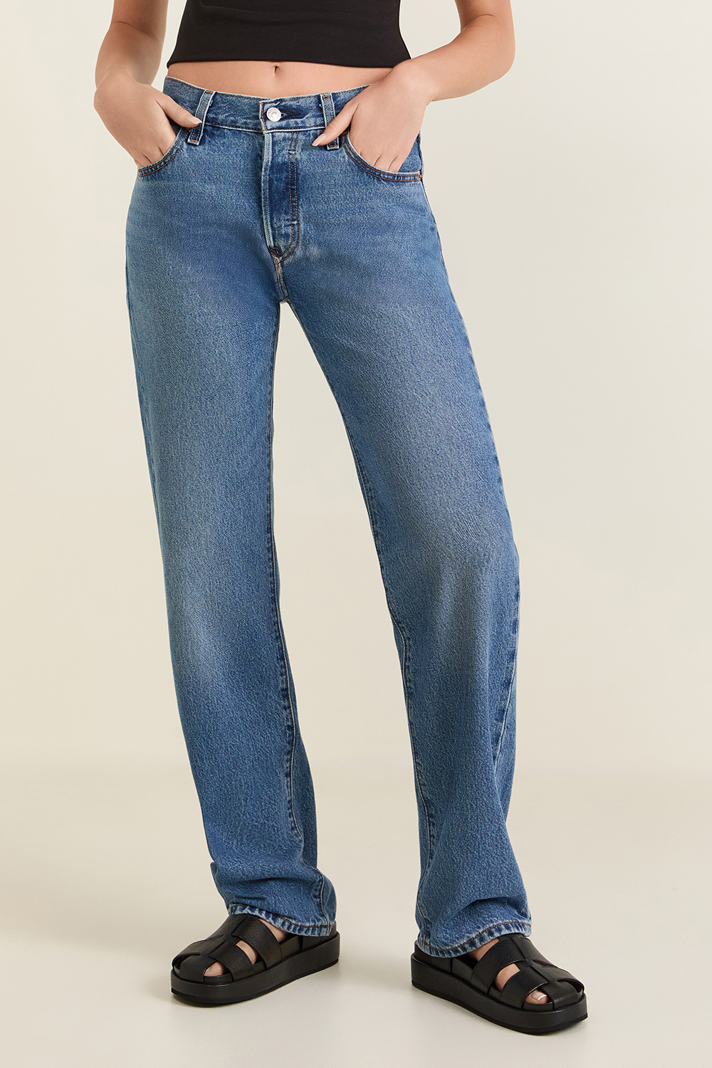 תמונת דוגמן קידמית של מכנסי ג'ינס 501 90S בגזרה ישרה