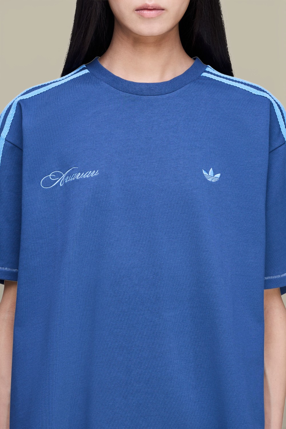 תמונת תקריב דוגמן של חולצת כדורגל