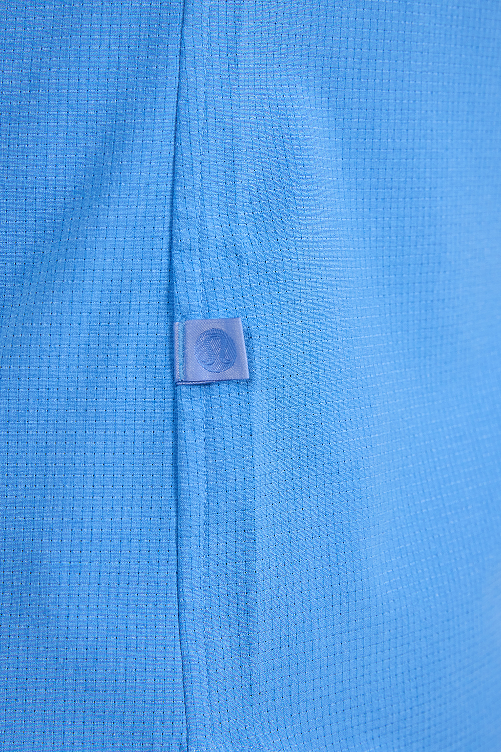 תמונת תקריב דוגמן של Airing Easy Short Sleeve Shirt