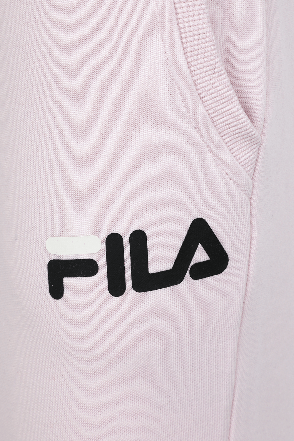 תמונה אחורית של מכנסי טרנינג סלים