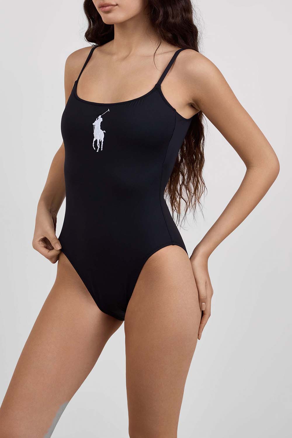 תמונת דוגמן קידמית של בגד ים שלם