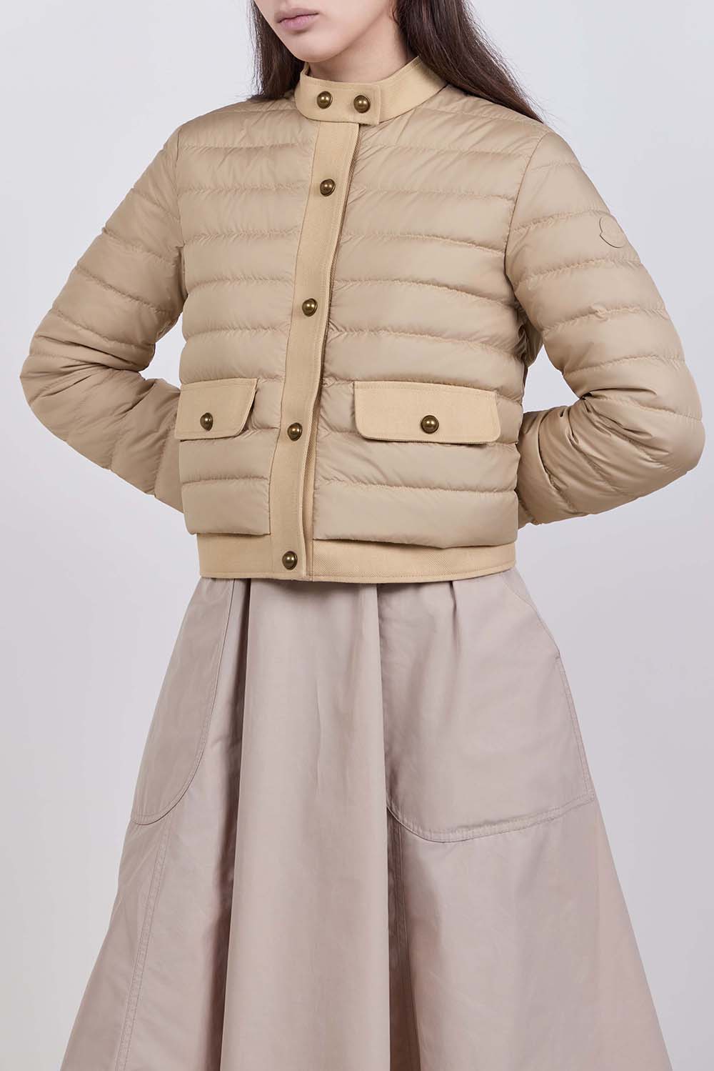 תמונת דוגמן קידמית של מעיל פוך