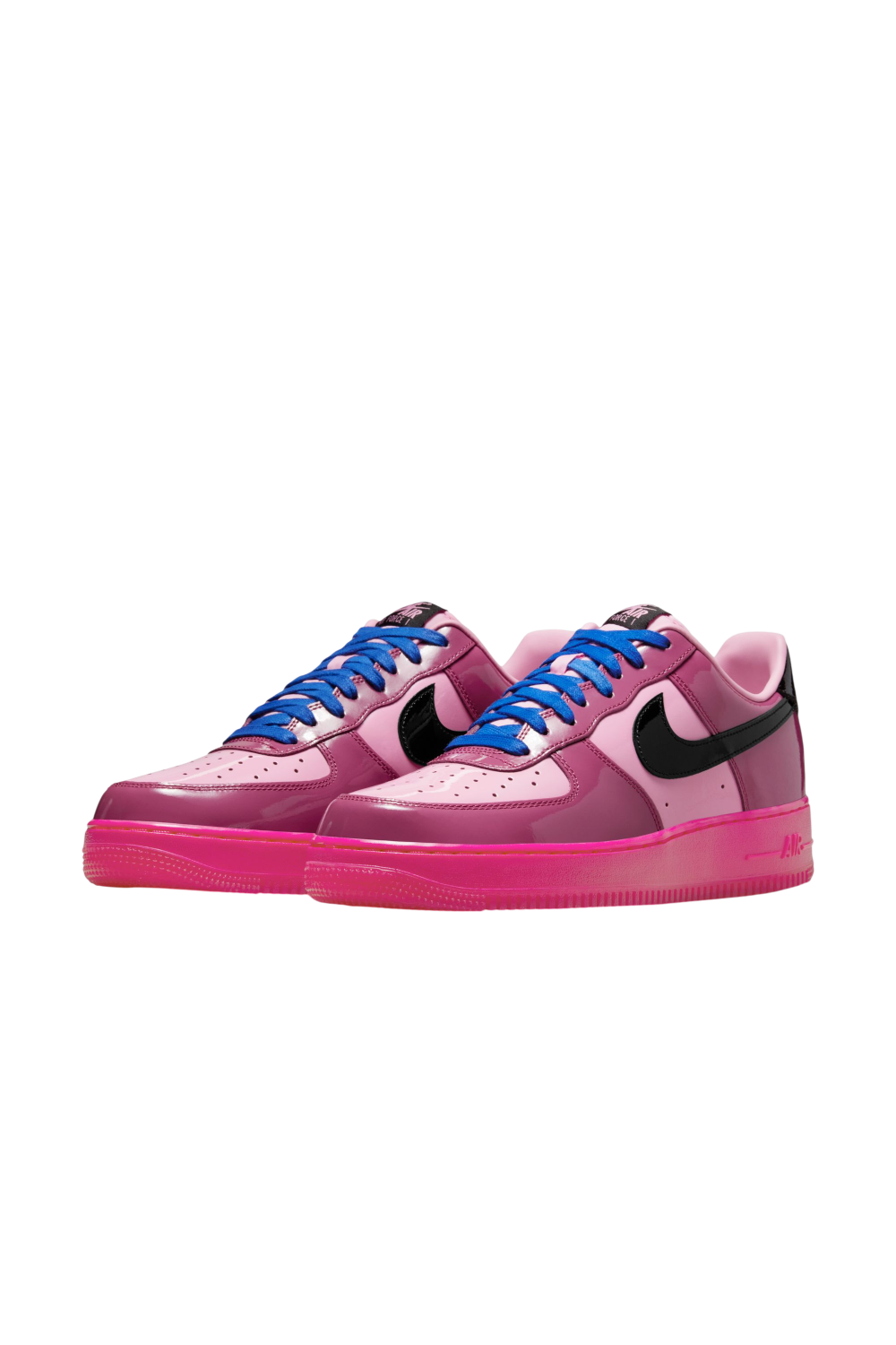 תמונת תקריב של נעלי סניקרס איר פורס 1 לואו