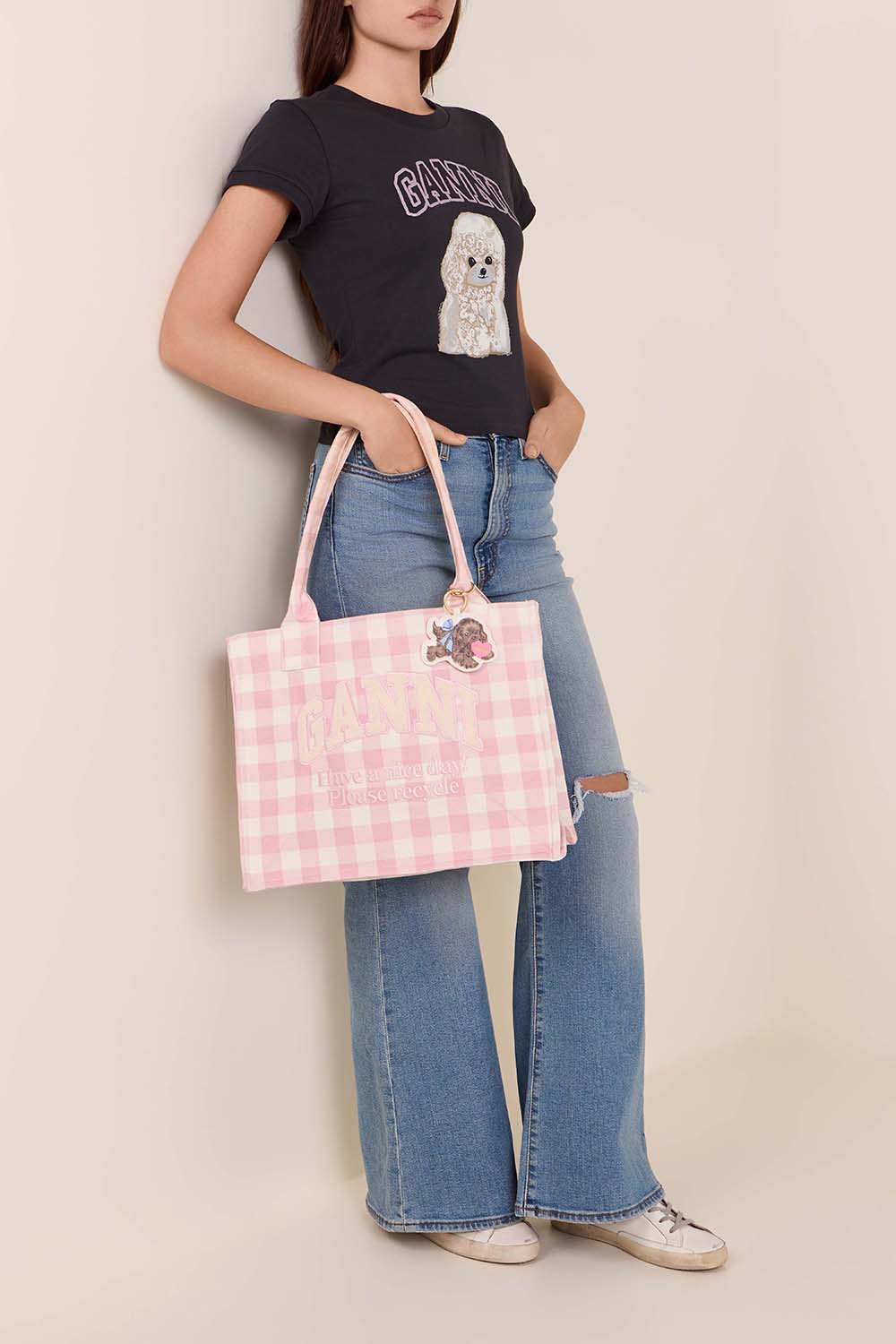 תמונת דוגמן קידמית של מחזיק מפתחות כלב