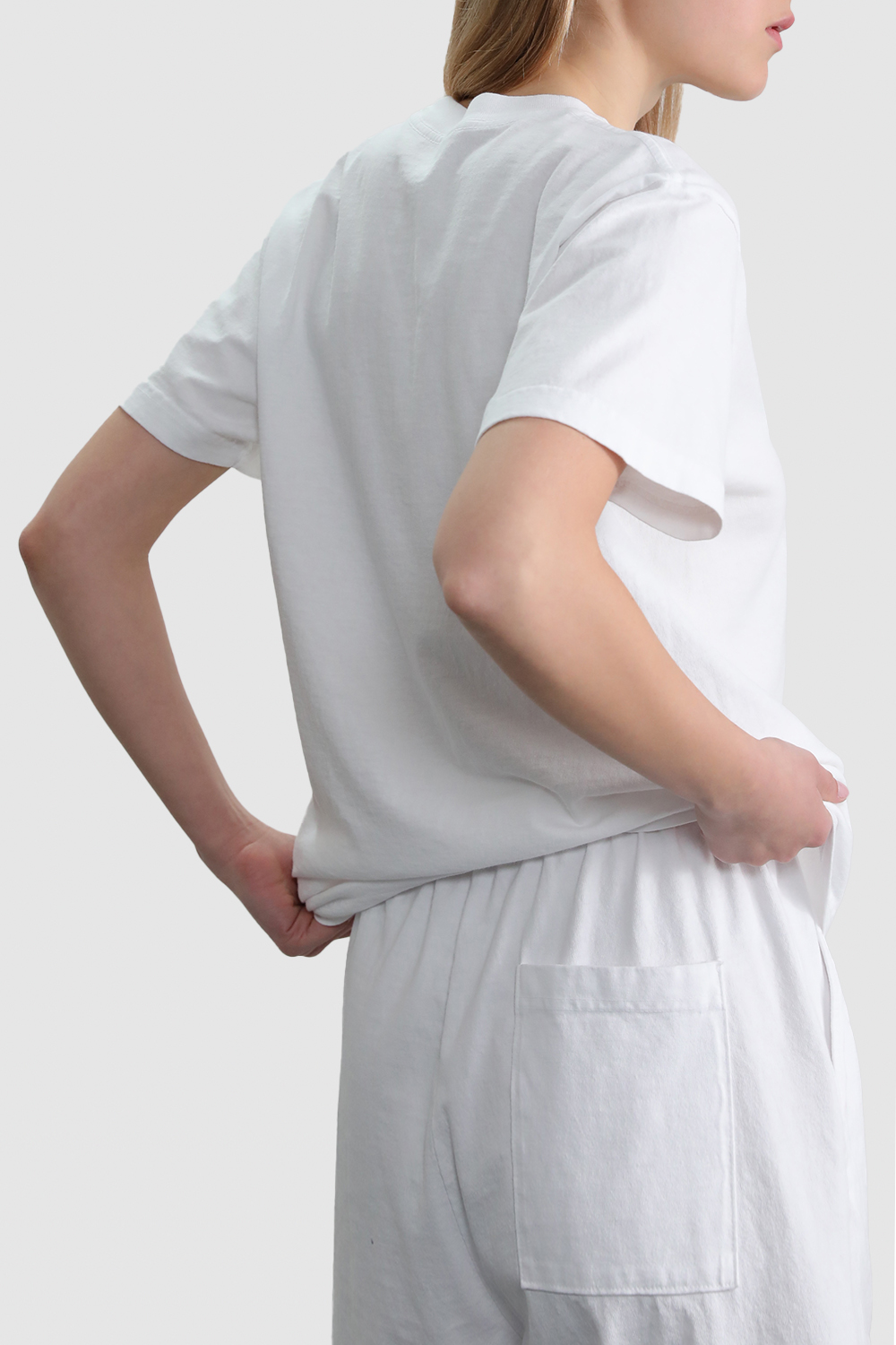 תמונת דוגמן אחורית של ספורטי&ריץ' X פרינס חולצת טי