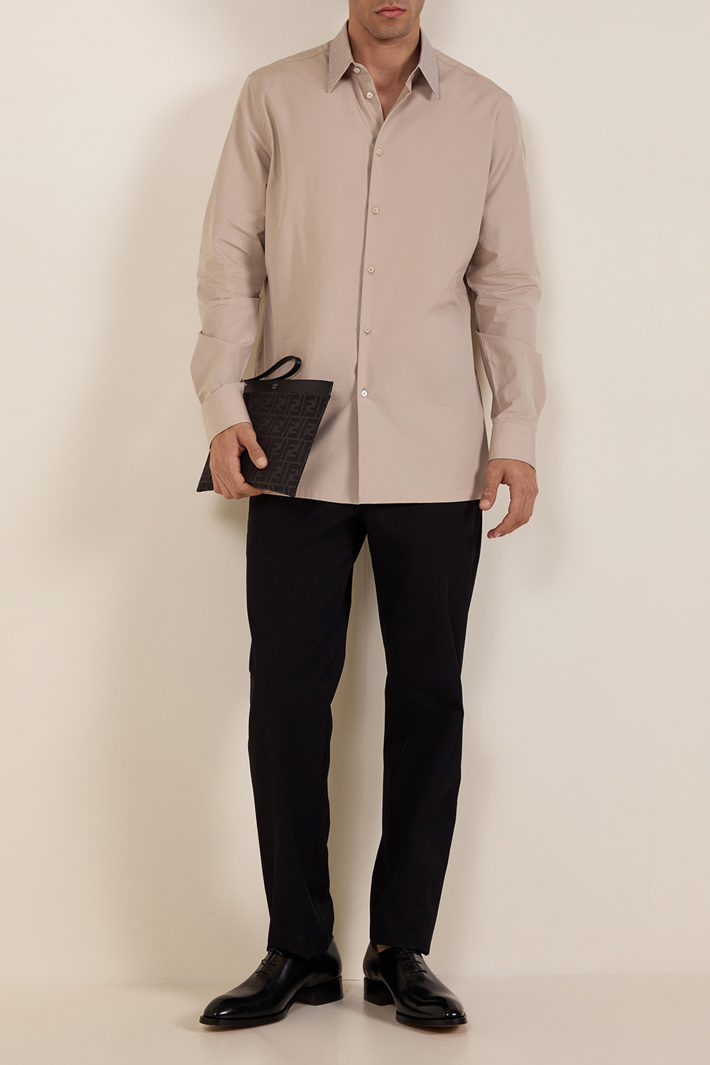 תמונת דוגמן קידמית של תיק קלאץ'