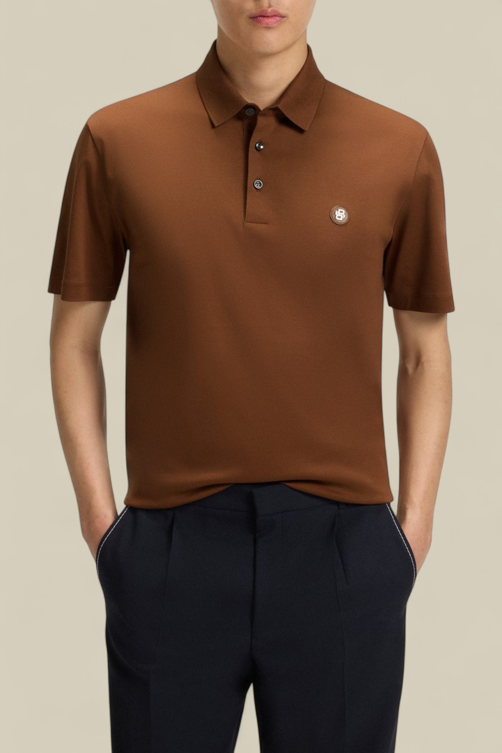 תמונת דוגמן קידמית של חולצת פולו