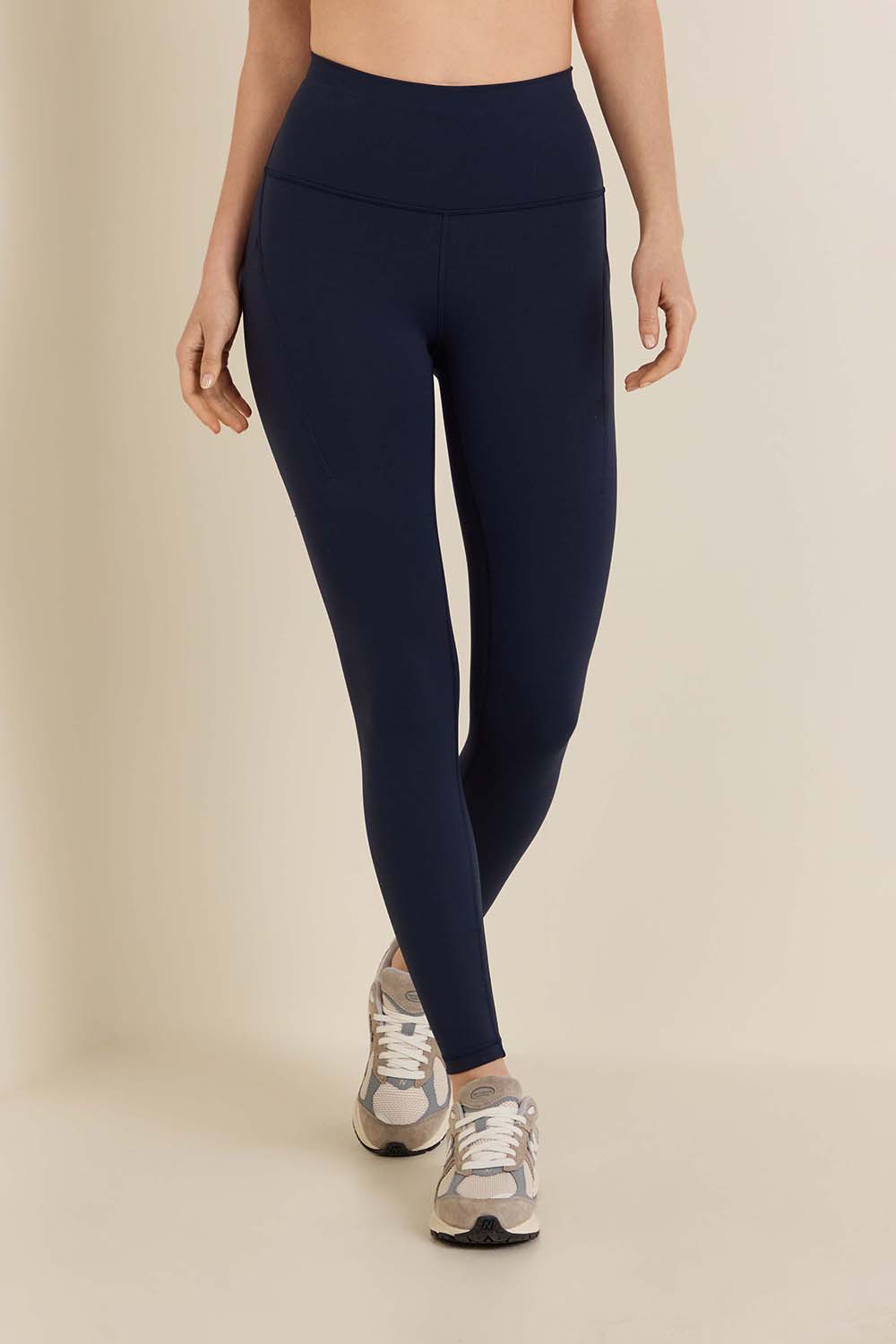 תמונת דוגמן קידמית של Wunder Train High-Rise Tight 25