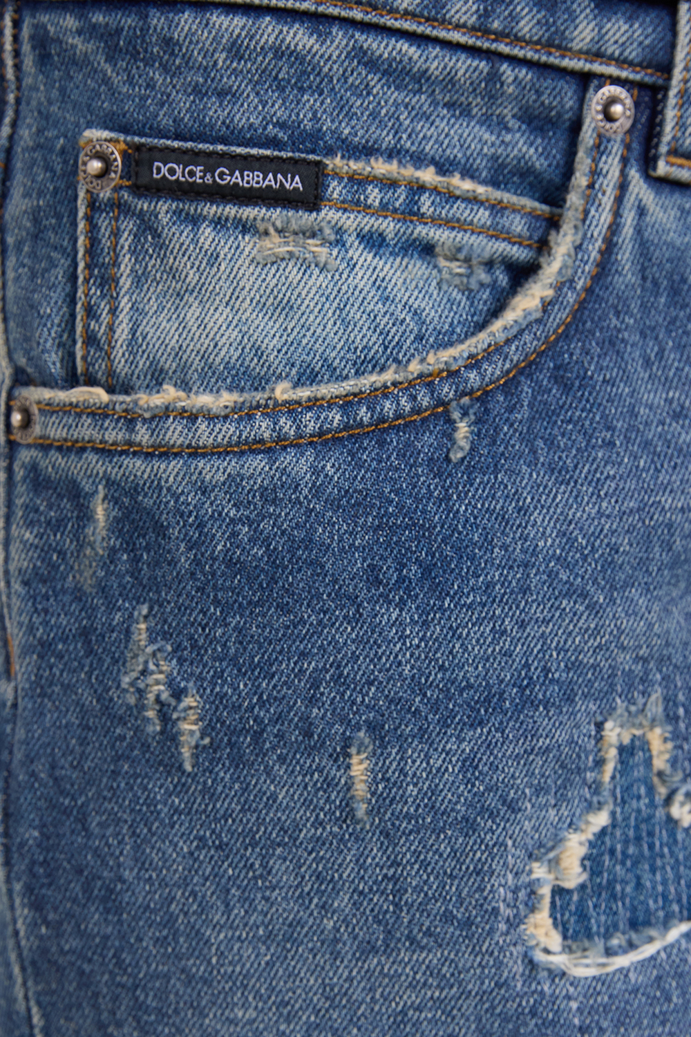 תמונת תקריב דוגמן של מכנסי ג'ינס