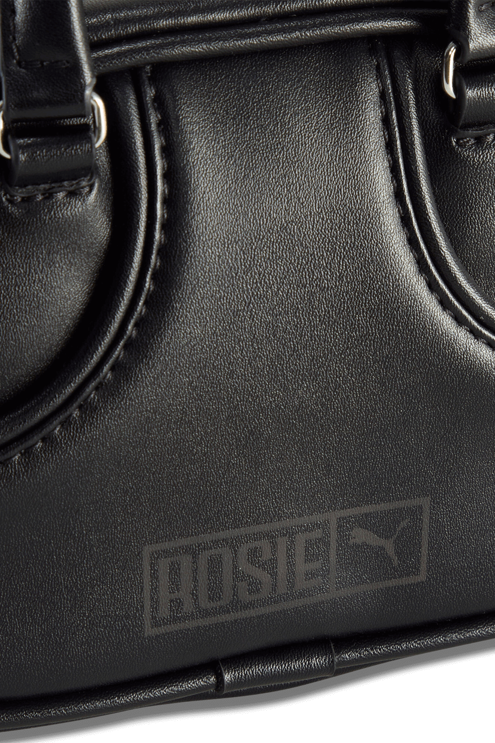 תמונת תקריב של תיק מיקרו פומה X רוזה