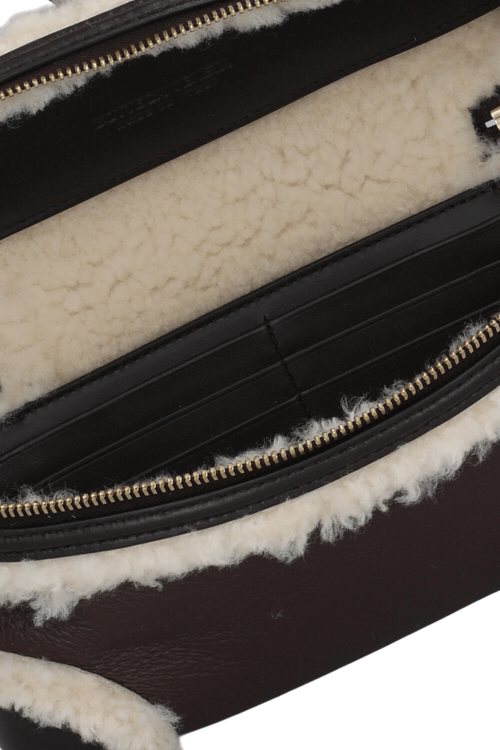 תמונת פנים של תיק באנג באנג וניטי קייס