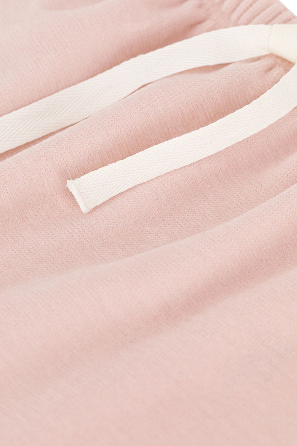 תמונת תקריב של מכנסיים ארוכים - גילאי NB-18 חודשים