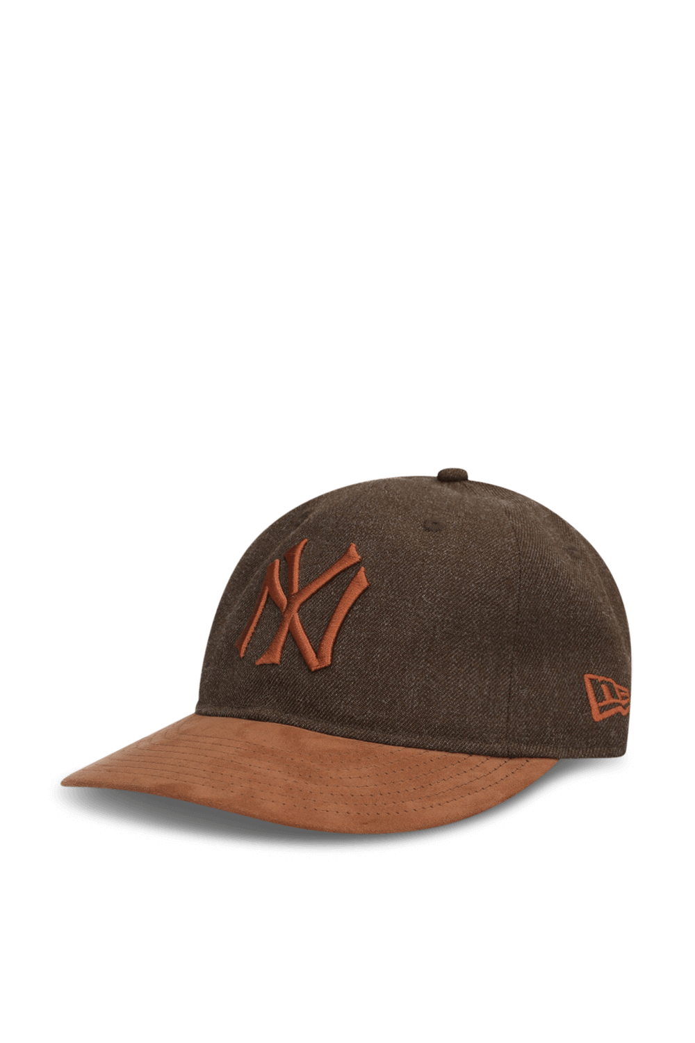 תמונה קידמית של כובע בייסבול