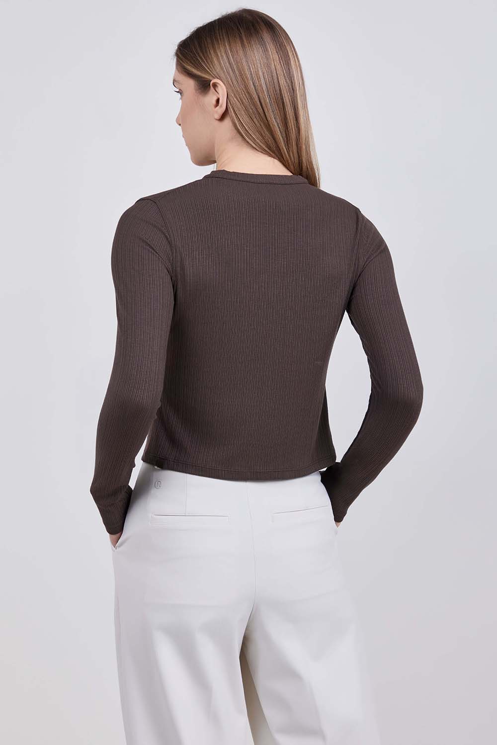 תמונת דוגמן אחורית של Hold Tight Micro-Rib Cardigan