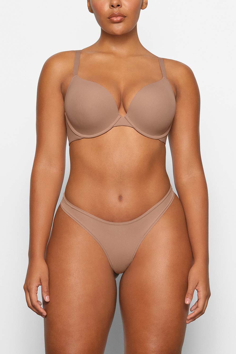 תמונת דוגמן קידמית של PUSH UP DEMI BRA