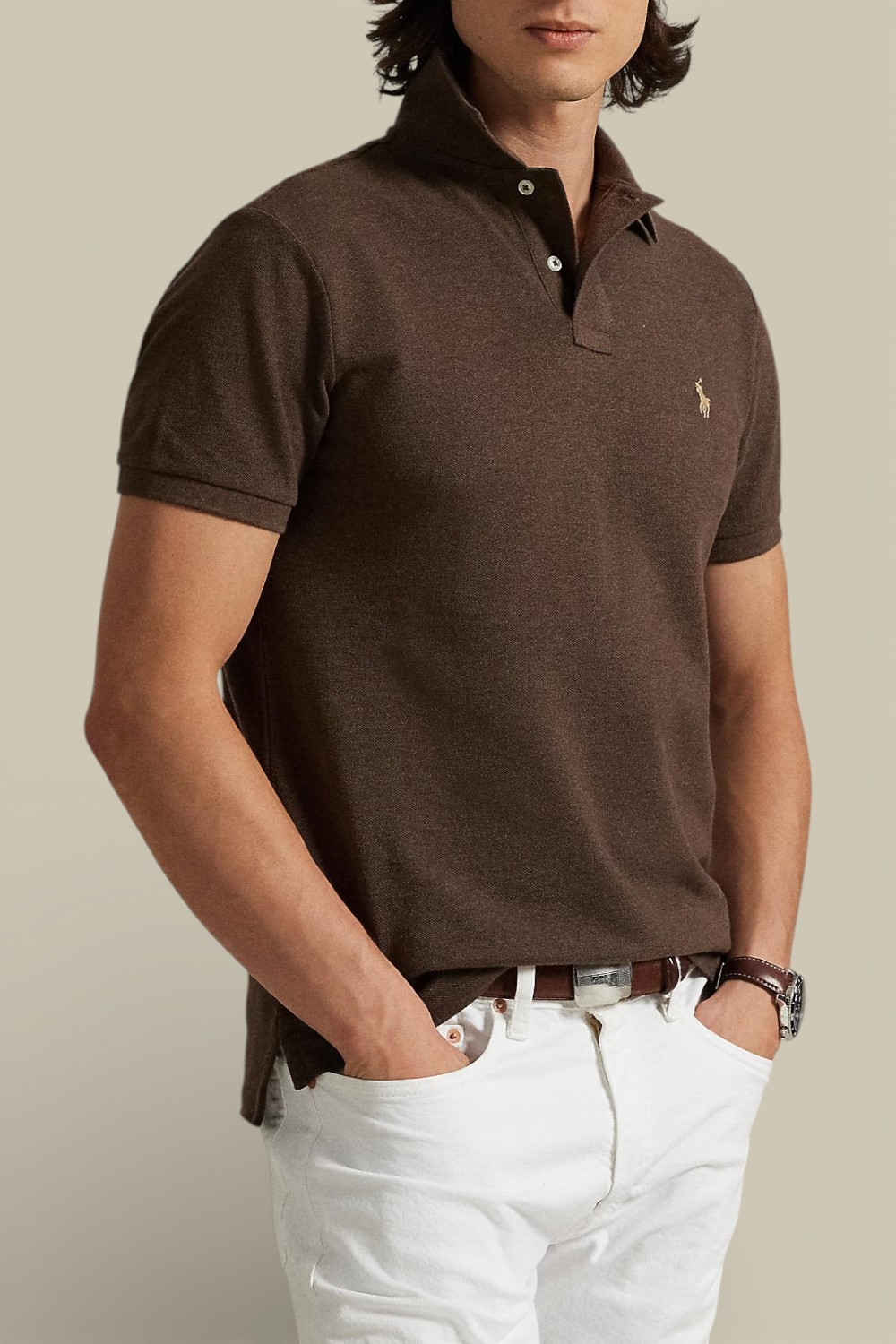 תמונת דוגמן קידמית של חולצת פולו