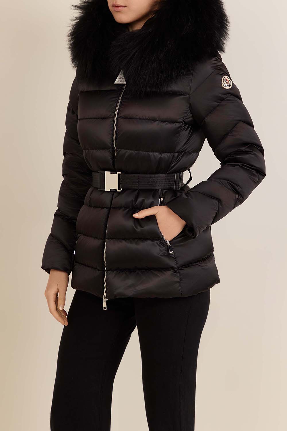 תמונת דוגמן קידמית של מעיל פוך קופידון