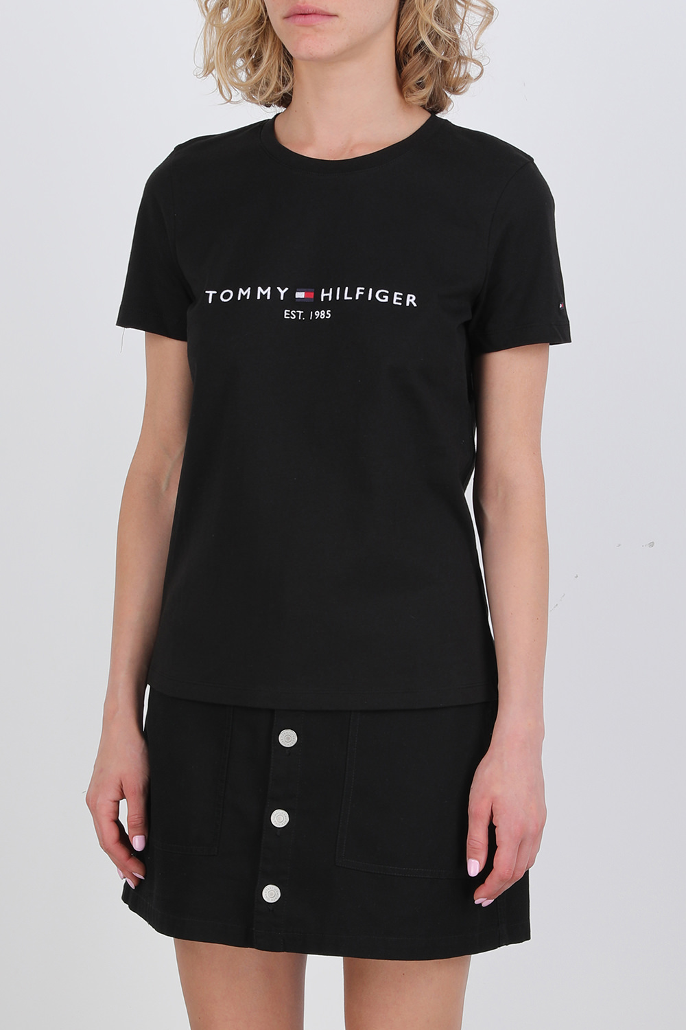 תמונת דוגמן קידמית של Tommy Logo T Shirt in Black