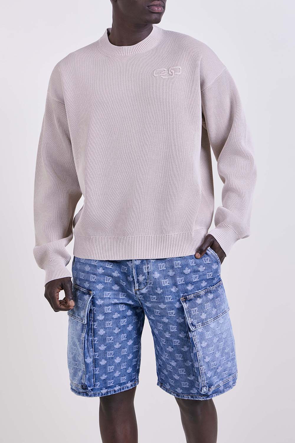 תמונת דוגמן קידמית של סווטשירט כותנה