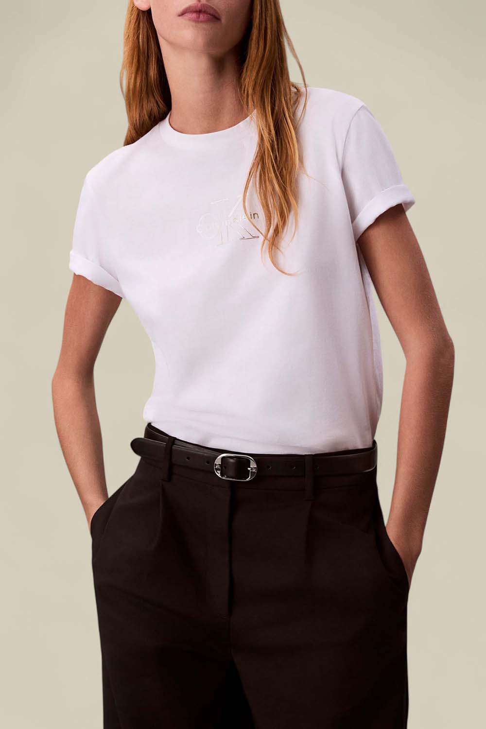 תמונת דוגמן קידמית של חולצת טי